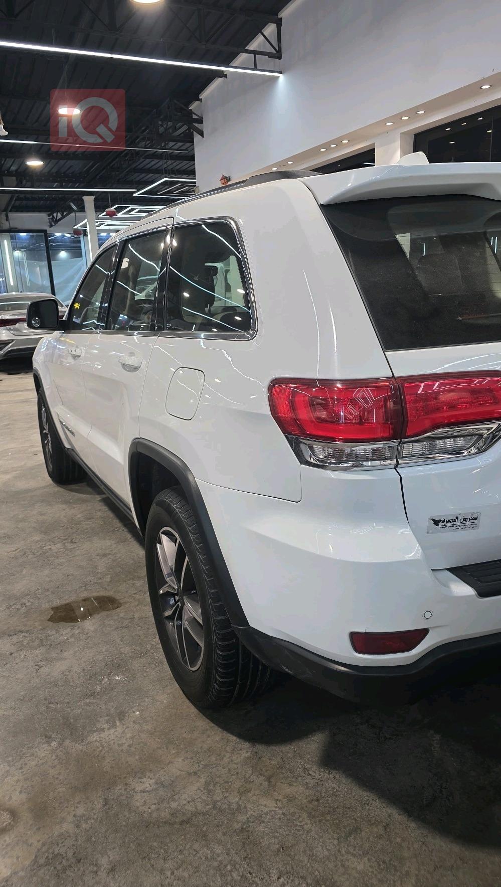 جيب جراند شيروكي